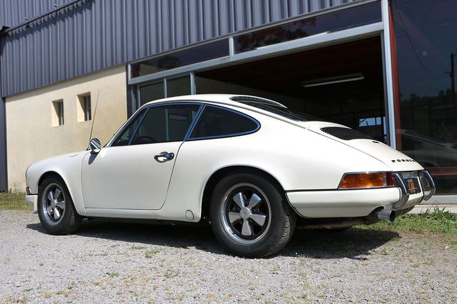 Porsche 911 2,4 T 