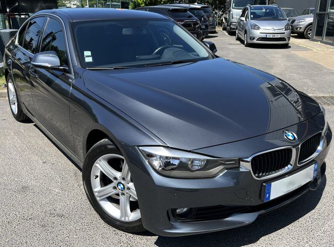 BMW Serie 3 F30 318D 2.0 143 Cv GRAND GPS INTERIEUR  Gris de 2013