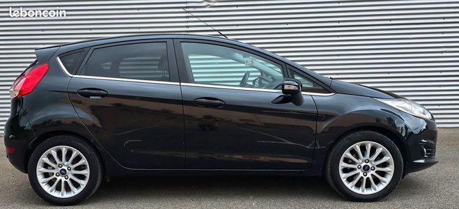 Ford Fiesta 1.6 TDCI INDIVIDUAL 95cv Noir de 2013