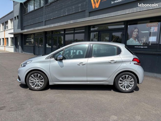 Peugeot 208 Finition ALLURE 1.2 82CH APPLE CARPLAY D Gris de 2016
