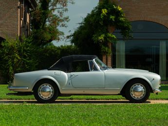 Voir détails -Lancia Aurelia  à Saint-Marcel-de-Flines (42)