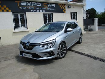  Voir détails -Renault Megane IV BERLINE E-TECH Plug-In Hybride 160 -  à Clamart (92)