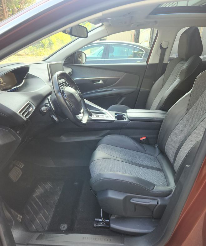 Peugeot 3008 1.2 allure 130ch  Marron  de 2020
