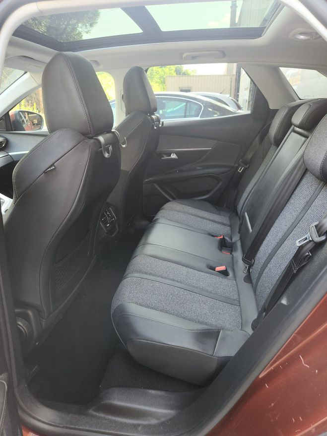 Peugeot 3008 1.2 allure 130ch  Marron  de 2020