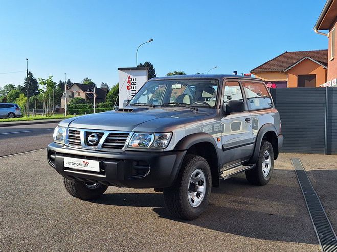 Nissan Patrol GR 3.0 DI 160 cv 3P Gris de 2004