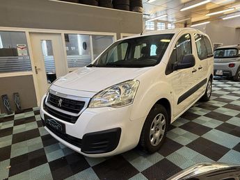  Voir détails -Peugeot Partner Tepee 1.6 HDI 100CV 2018 ATTELAGE / RGU à Saint-Brice-Courcelles (51)
