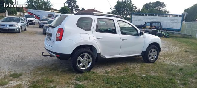 Dacia Duster 4X4 110 CV 1ere MAIN (belex auto A YOLET Blanc de 2011