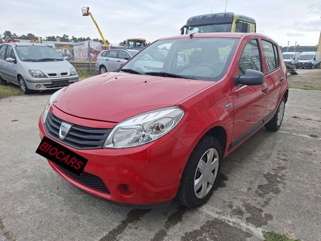 Cliquer pour voir la photo suivante Dacia Sandero 1.2 Ambiance Rouge Laqué de 2011