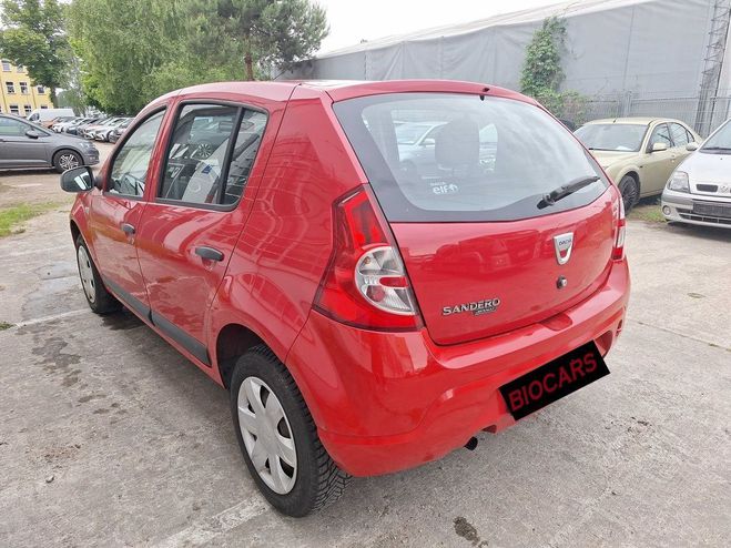 Dacia Sandero 1.2 Ambiance Rouge Laqu de 2011