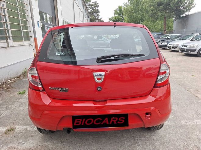 Dacia Sandero 1.2 Ambiance Rouge Laqu de 2011