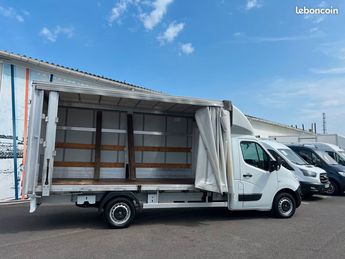  Voir détails -Renault Master 19650 ht caisse Tautliner 4m47 L3 Confor à Carquefou (44)