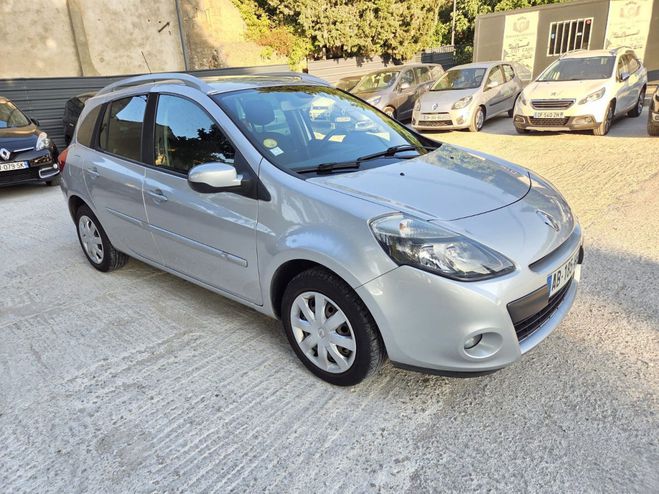 Renault Clio III estate Confort Dynamique 1.5 DCi 85  Gris de 2009