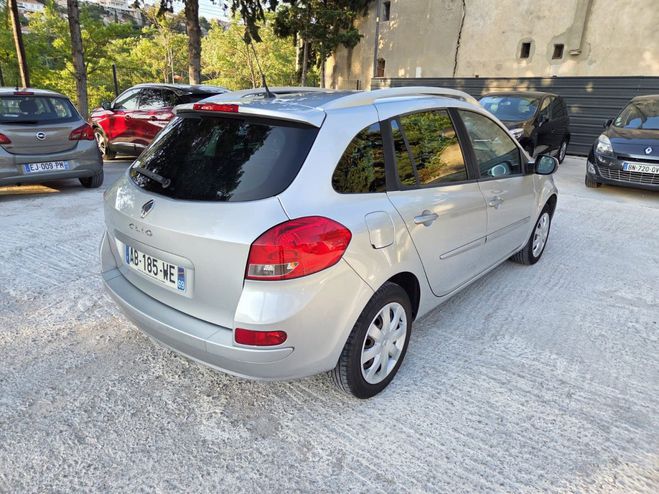 Renault Clio III estate Confort Dynamique 1.5 DCi 85  Gris de 2009