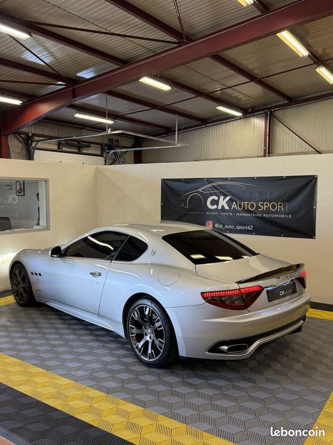 Maserati Gran Turismo S 4.7 BA Gris de 2009