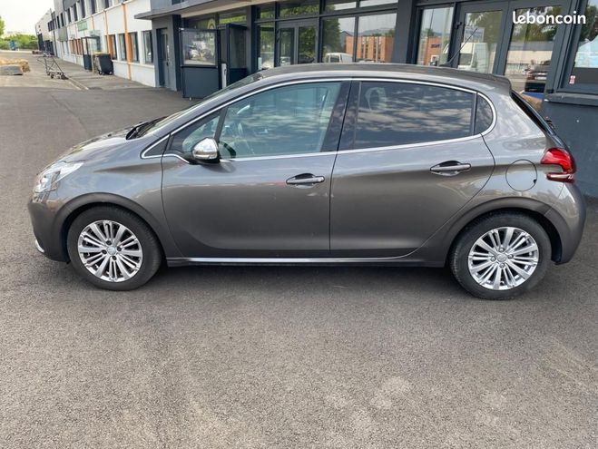 Peugeot 208 ALLURE 1.2 82CH CARPLAY Gris de 2019