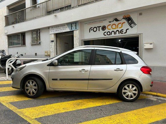 Renault Clio III ESTATE 1.5 DCI 85CH DYNAMIQUE Gris C de 2008