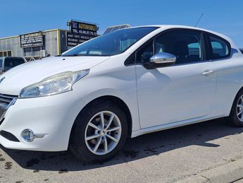  Voir détails -Peugeot 208 1.2 VTi 82 cv ACTIVE MOTEUR ENVIRON 300  à Benfeld (67)