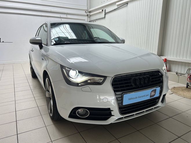 Audi A1 1.6 TDI 90ch FAP S line S tronic 7 BLANC de 2012