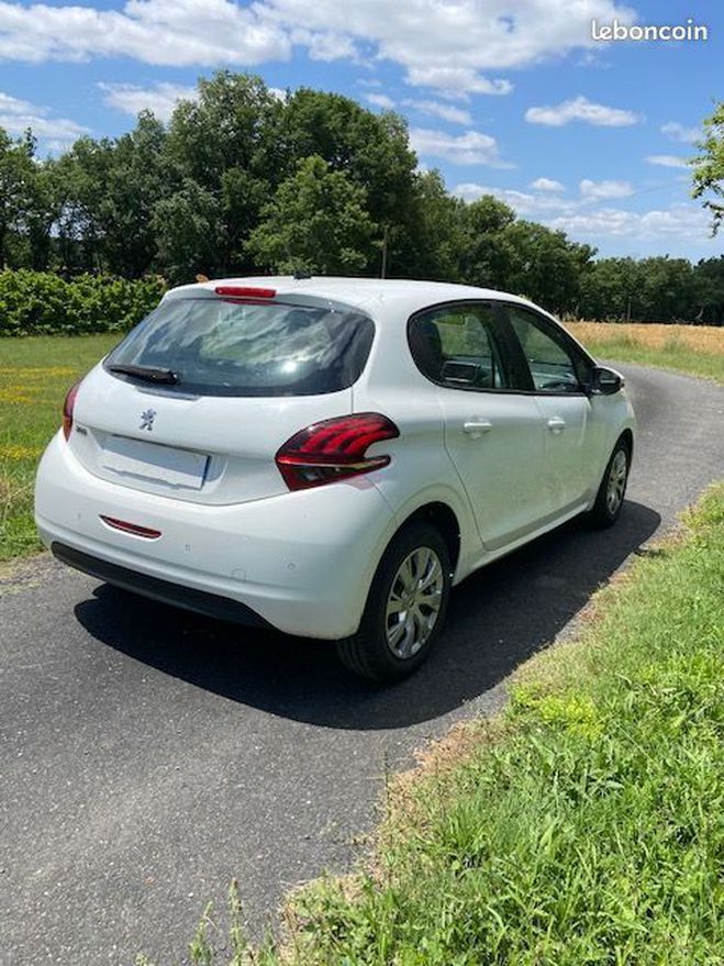 Peugeot 208 affaire premium pack bhdi 100 bvm 5 Blanc de 2019