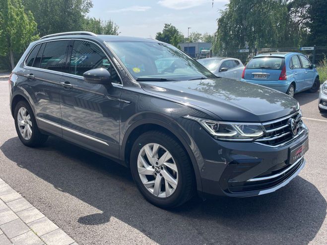 Volkswagen Tiguan 2.0 tdi 150ch dsg7 elegance avec carplay GRIS de 2024