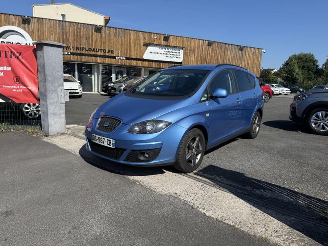 Seat Altea Xl 2.0 TDI CR FAP - 140 I TECH Gps   Clim   BLEU FONCE de 2015