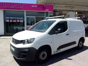  Voir détails -Peugeot Partner STANDARD 1000KG BLUEHDI 100CH S&S ASPHAL à Toulouse (31)