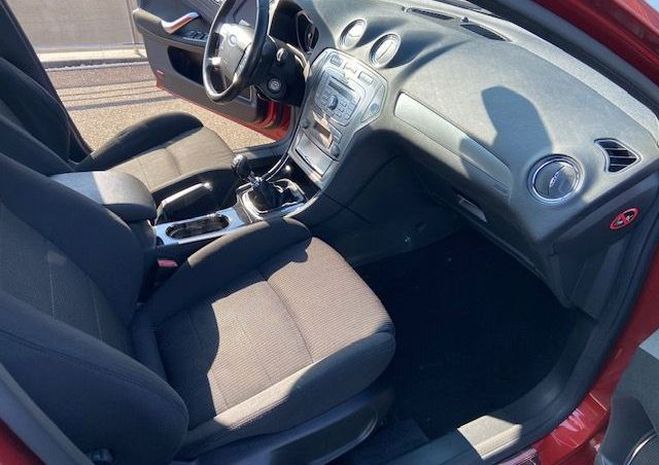 Ford Mondeo  1.8 L TDCI 125 cv Titanium  de 2010