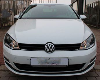  Voir détails -Volkswagen Golf VII 1.2 TSI 110ch BlueMotion Technology  à Saint-Patrice (37)
