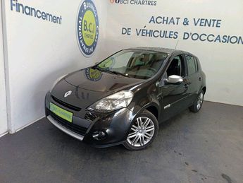  Voir détails -Renault Clio III 1.2 16V 75CH YAHOO 5P à Nogent-le-Phaye (28)