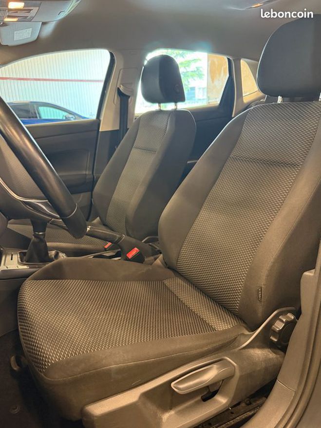 Volkswagen Polo 1.0 MPI 80ch Gris de 2021