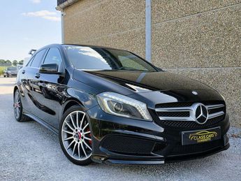  Voir détails -Mercedes Classe A 180 ESSENCE AMG LINE KIT AERO NAVI XENON à Sombreffe (51)