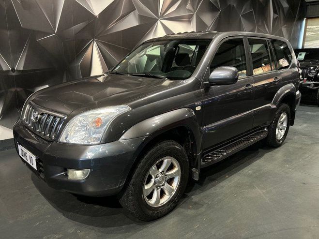Toyota Land Cruiser 165 D-4D GX BVM6 5P Gris de 2006