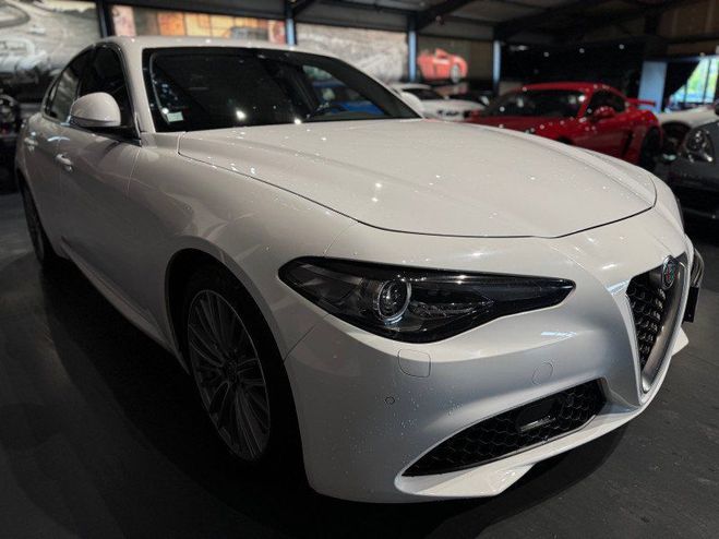 Alfa romeo Giulia 2.2 JTD 180CH LUSSO Blanc de 2018