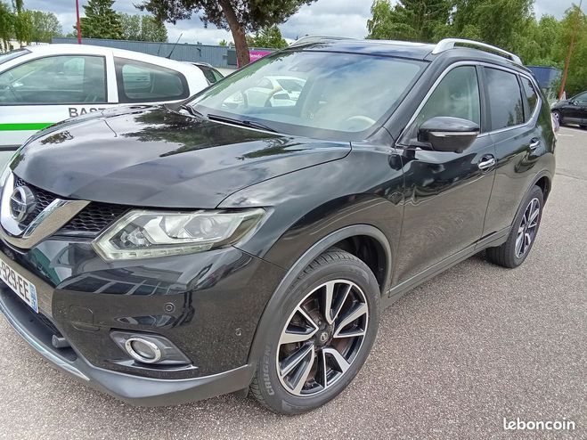 Nissan X Trail Beau xtrail tekna 2015 pack parfait etat Noir de 2015