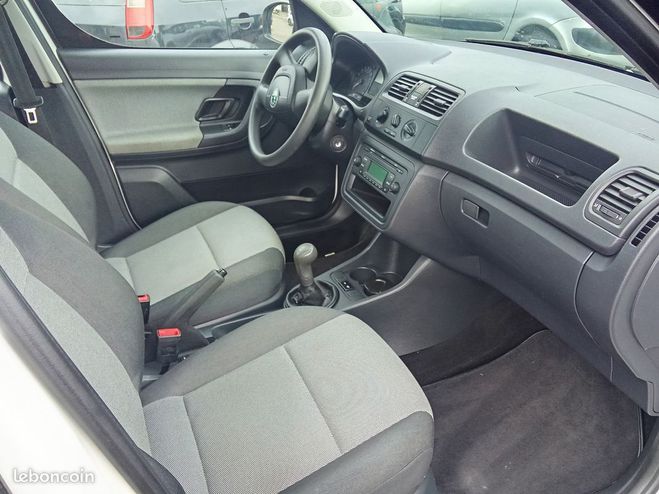 Skoda Roomster Beau tdi 1.6 pack 2012 5 places tbe repr Blanc de 2012