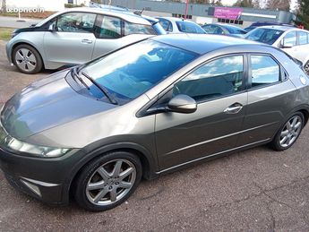  Voir détails -Honda Civic Belle 2.2cdti pack 2006 tbe reprise à Marly (57)