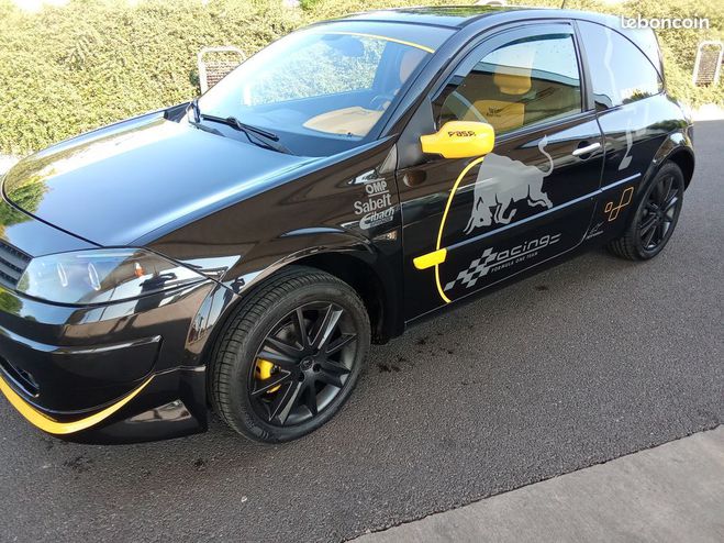 Renault Megane 1.6 16v kit rs 2004 moteur refait tbe ct Noir de 2004