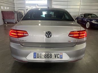  Voir détails -Volkswagen Passat 1.4 TSI 150CH ACT BLUEMOTION TECHNOLOGY  à Voreppe (38)