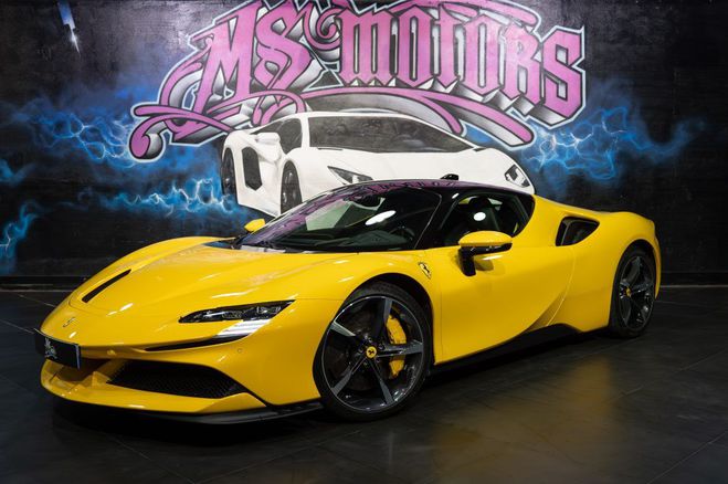 Ferrari SF90 Stradale  JAUNE de 2023