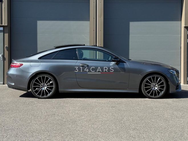 Mercedes Classe E 200 + Hybrid EQ Boost BVA 9G-Tronic AMG  GRIS FONCE de 2020