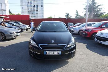  Voir détails -Peugeot 308 1.6 BLUEHDI 100CH STYLE S&S 5P à Villefranche-sur-Sane (69)