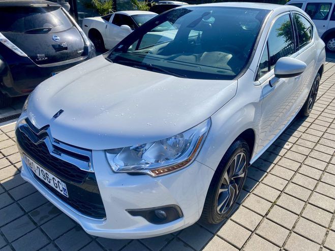 Citroen DS4 1.6 HDI - 8V TURBO Blanc Mtallis de 2011