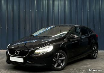  Voir détails -Volvo V40 D2 120CH MOMENTUM Double sortie d'chapp à Halluin (59)