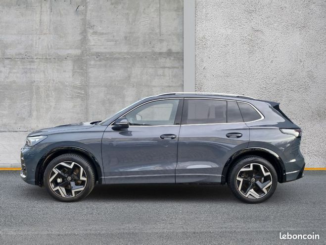Volkswagen Tiguan 2.0 TDI DSG R-Line 150CH ACC-GPS-LED-VIR Gris de 2024