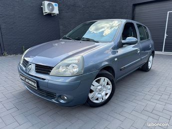  Voir détails -Renault Clio CAMPUS 1.5 dCi 65 berline à Fretin (59)