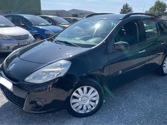  Voir détails -Renault Clio III (B/C85) 1.5 dCi 85ch Dynamique 5p à Saint-Mdard-d'Aunis (17)