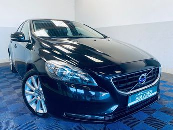  Voir détails -Volvo V40 D2 115 Summum à Sannerville (14)