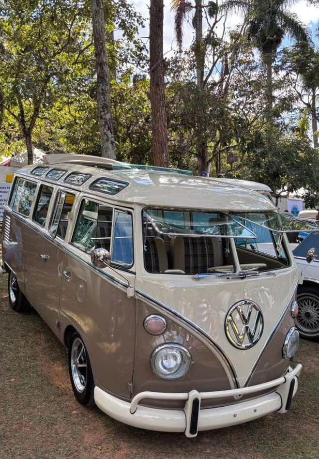 Volkswagen Combi T1 Replica Samba 23 Fentres beige de 1972