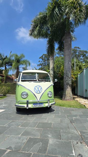  Voir détails -Volkswagen Combi 11 fentres toit ouvrant à Mr (78)