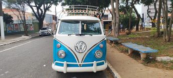  Voir détails -Volkswagen Combi 15 fentres à Mr (78)